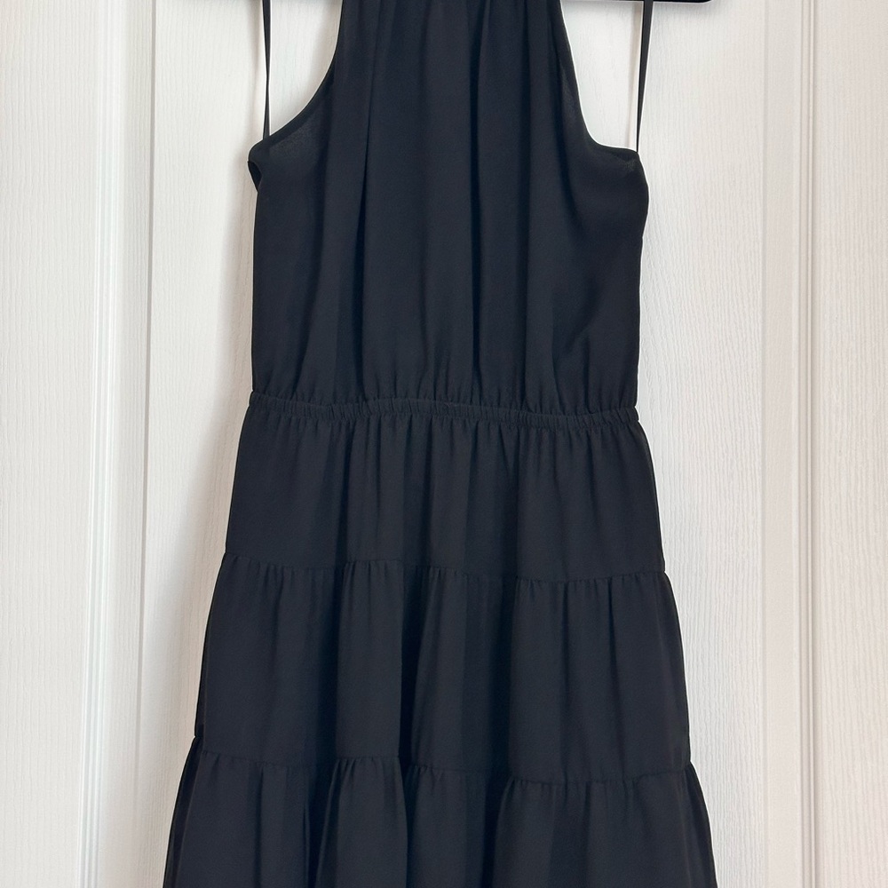 Elegant Black Sleeveless Dress